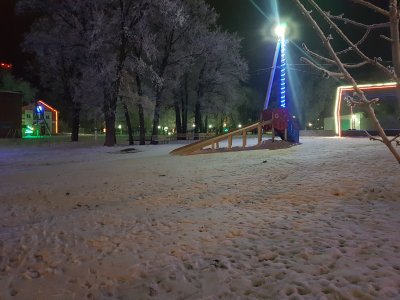 Шиханы Саратовская область подготовка к встрече "Нового 2021 года" детская горка